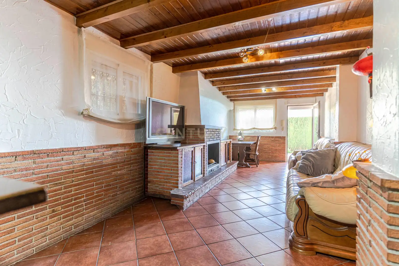 Sala d'estar de Casa o xalet en venda en Albolote amb Aire condicionat, Traster i Piscina