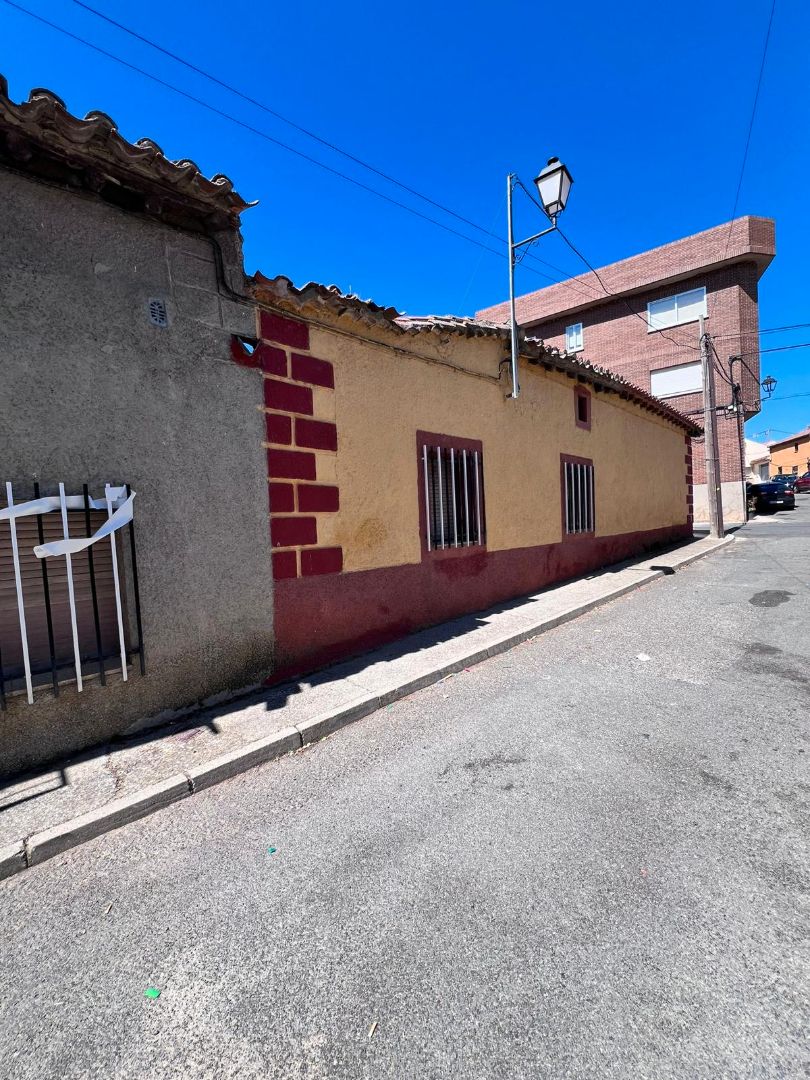Vista exterior de Casa o chalet en venta en Santa María del Cubillo con Jardín privado