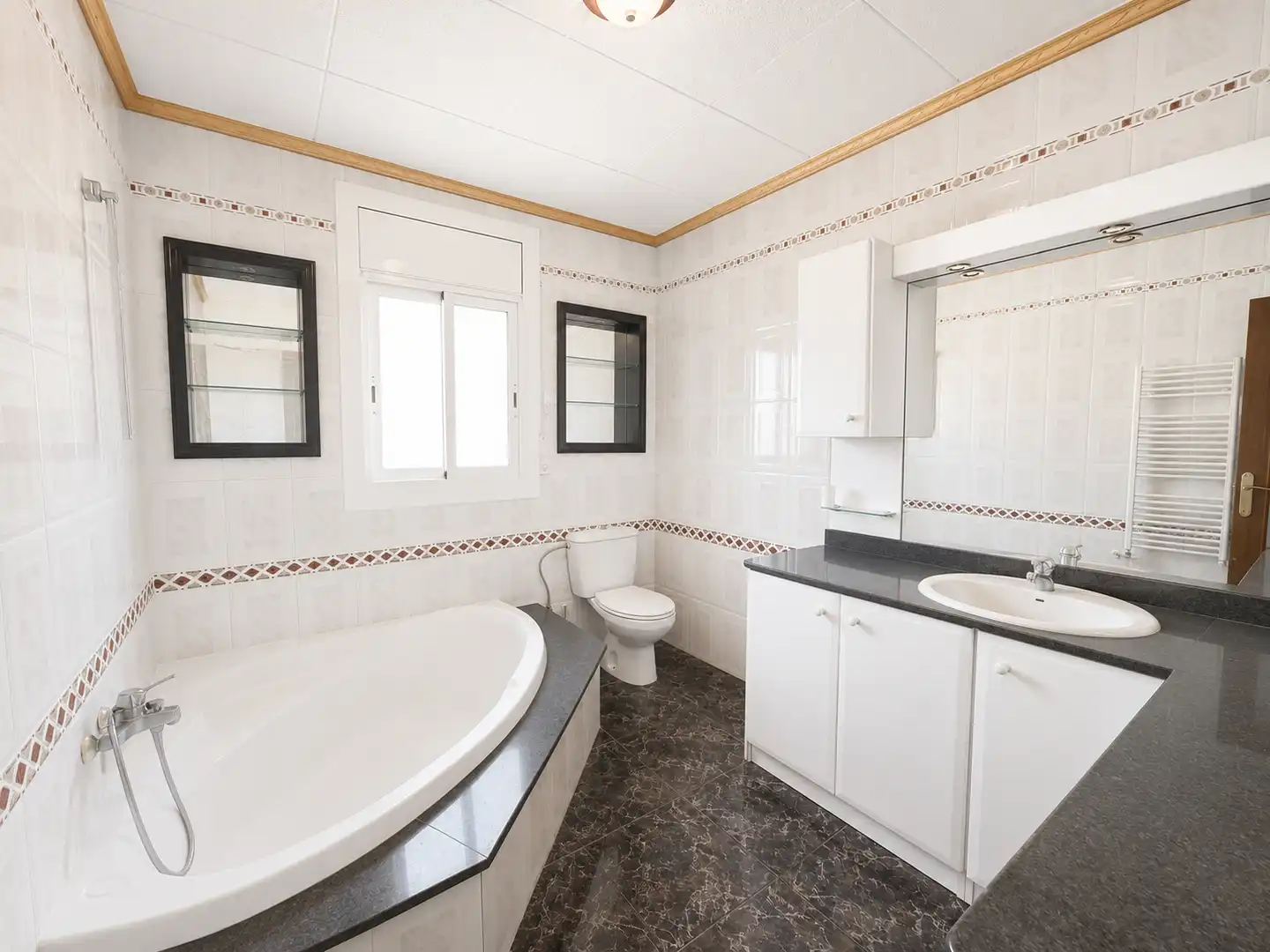 Baño de Casa o chalet en venta en Roses con Aire acondicionado, Calefacción y Terraza