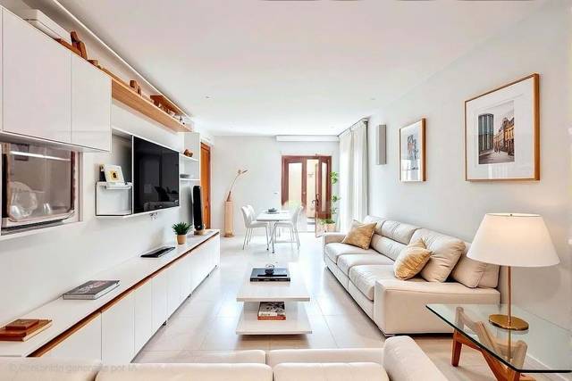 Piso en Venta en Parque Ayala - Jardín de la Abadía - Huelín