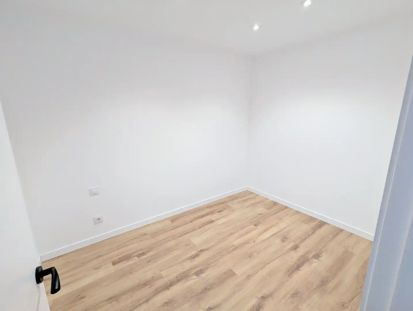 Loft zum Verkauf in Barcelona mit Klimaanlage, Heizung und Parkett