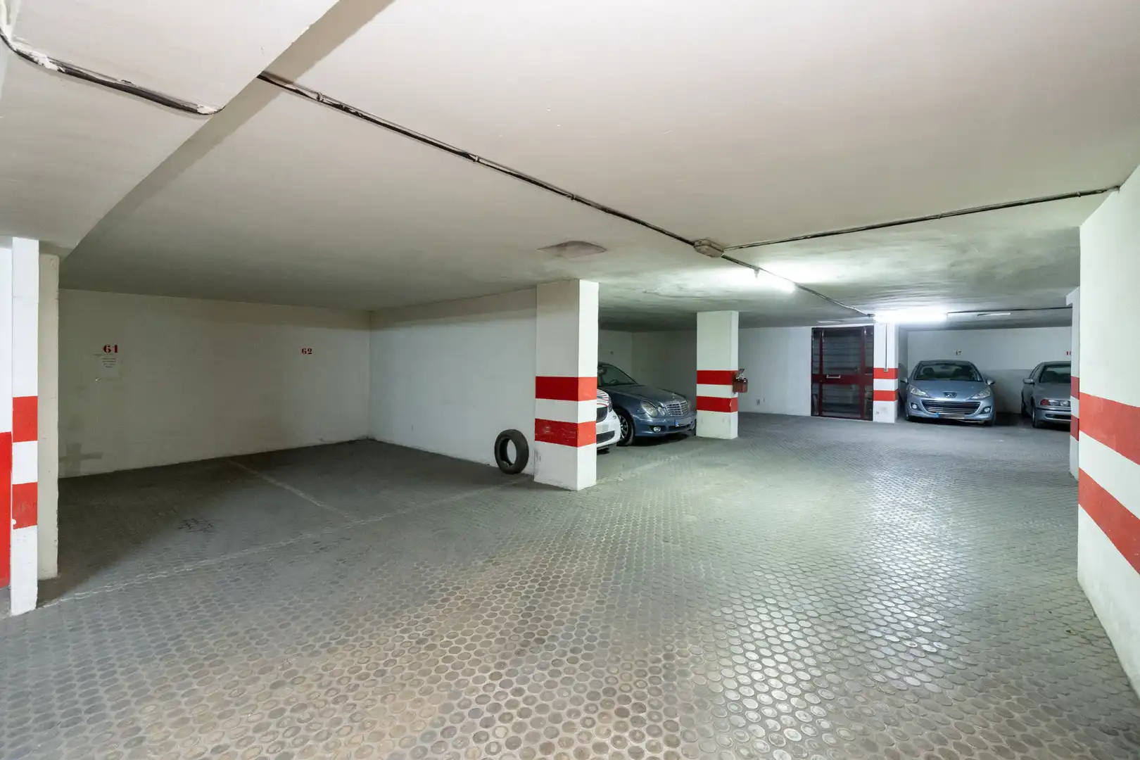 Parkplatz von Garage zum Verkauf in Granada