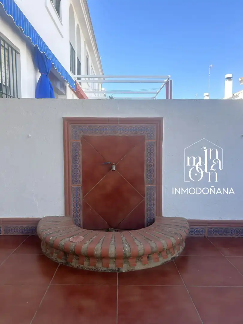 Casa adosada en venda en Almonte amb Terrassa, Traster i Moblat