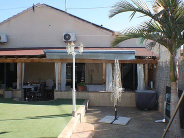 Casa amb piscina en venda a Formentera del Segura