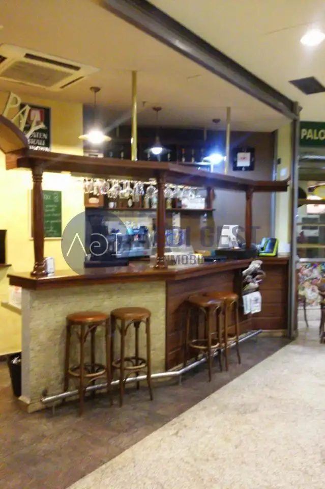 Local comercial en venta en Avenida Manuel Lemos, imagen 4