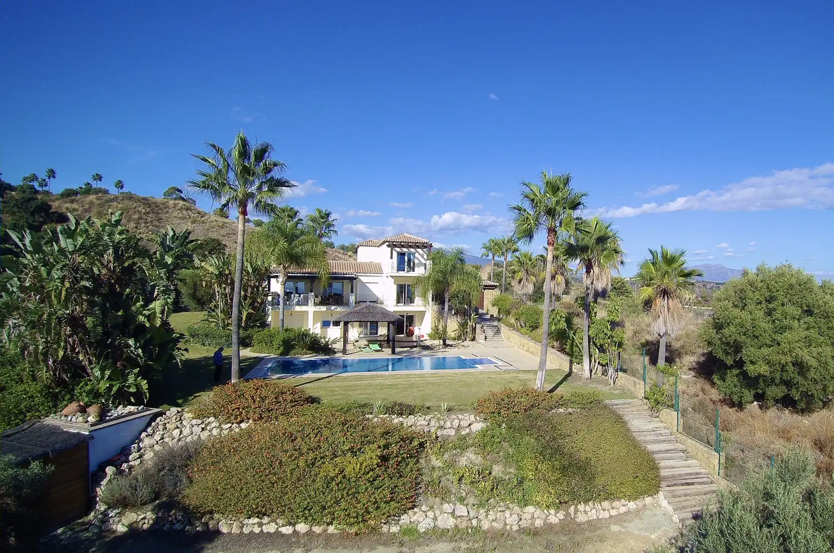 Casa amb piscina en venda a Selwo, imagen 2