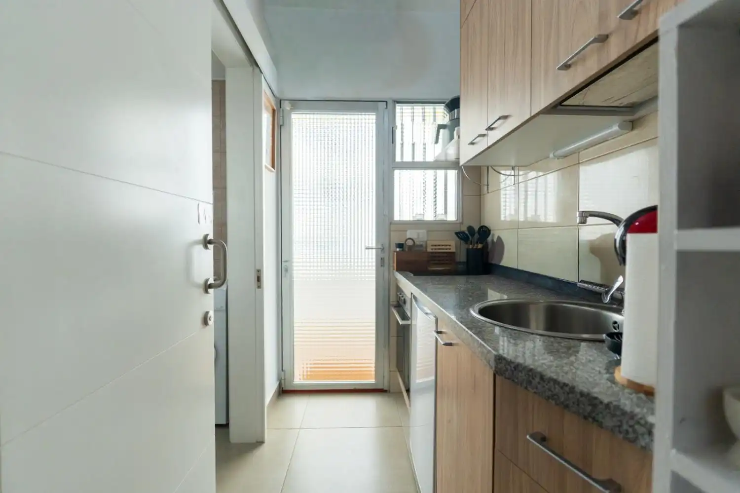 Cocina de Estudio de alquiler en Puerto de la Cruz con Terraza y Balcón