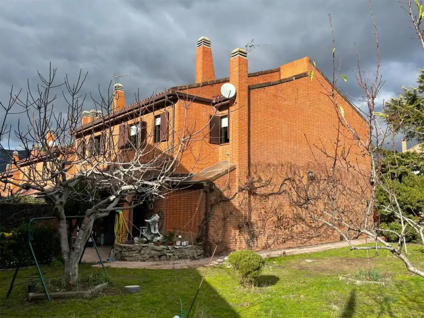 Vista exterior de Casa o xalet en venda en Los Molinos