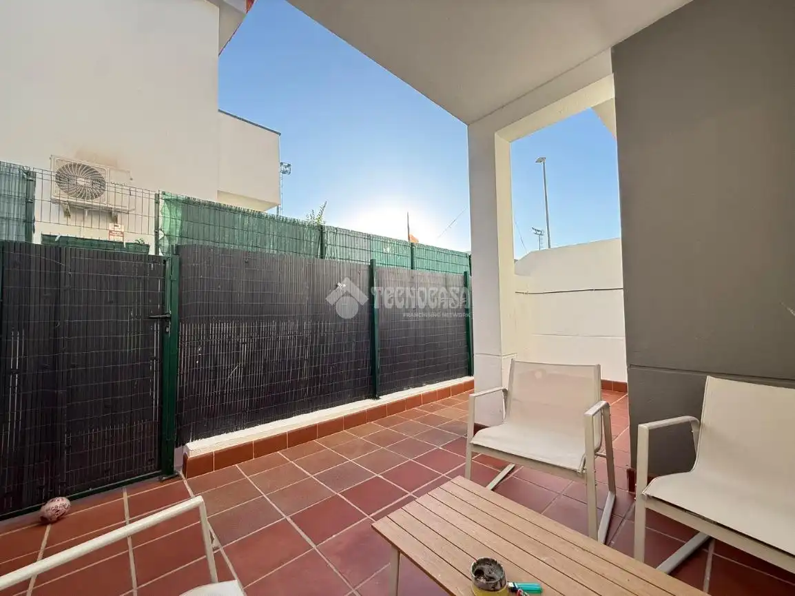 Terrassa de Casa adosada en venda en Ontígola amb Calefacció, Terrassa i Piscina comunitària