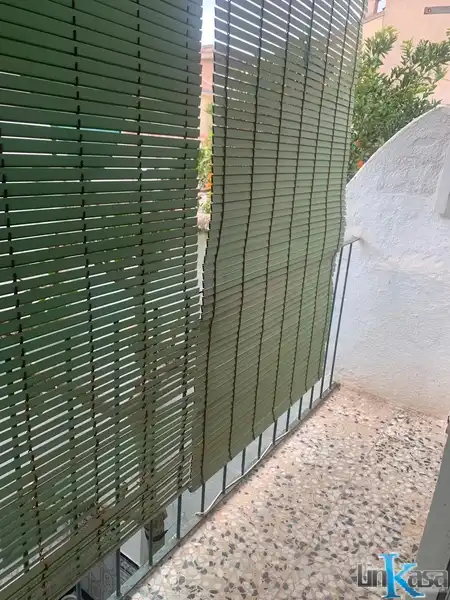 Vista exterior de Casa o xalet en venda en Linares amb Terrassa i Balcó