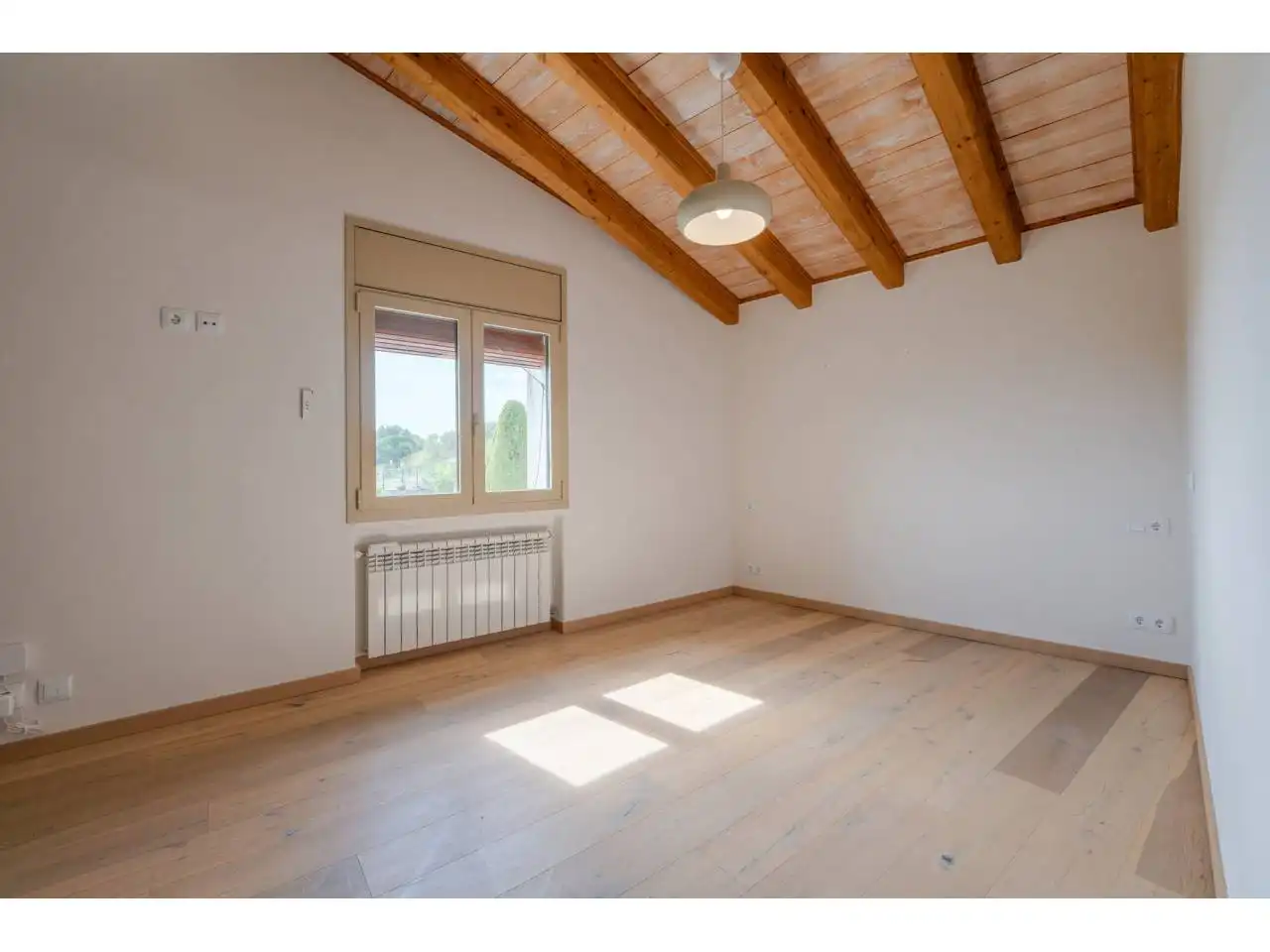 Dormitori de Finca rústica de lloguer en Garrigàs, Girona