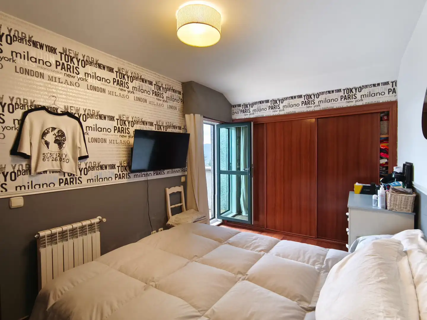 Habitación de Dúplex en venta en Santiago de Compostela  con Calefacción, Terraza y Trastero