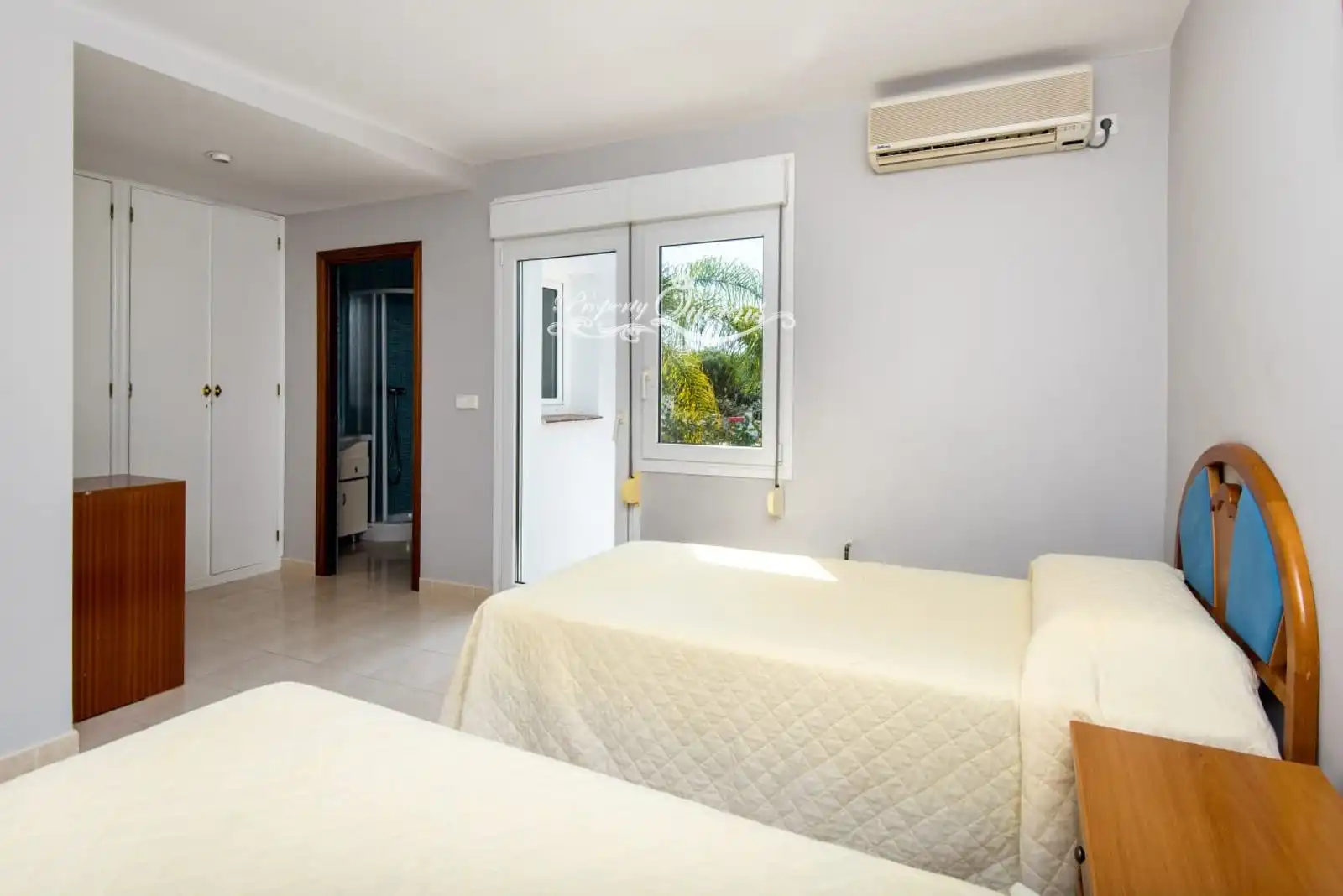 Dormitori de Casa o xalet de lloguer en Marbella amb Aire condicionat, Terrassa i Piscina