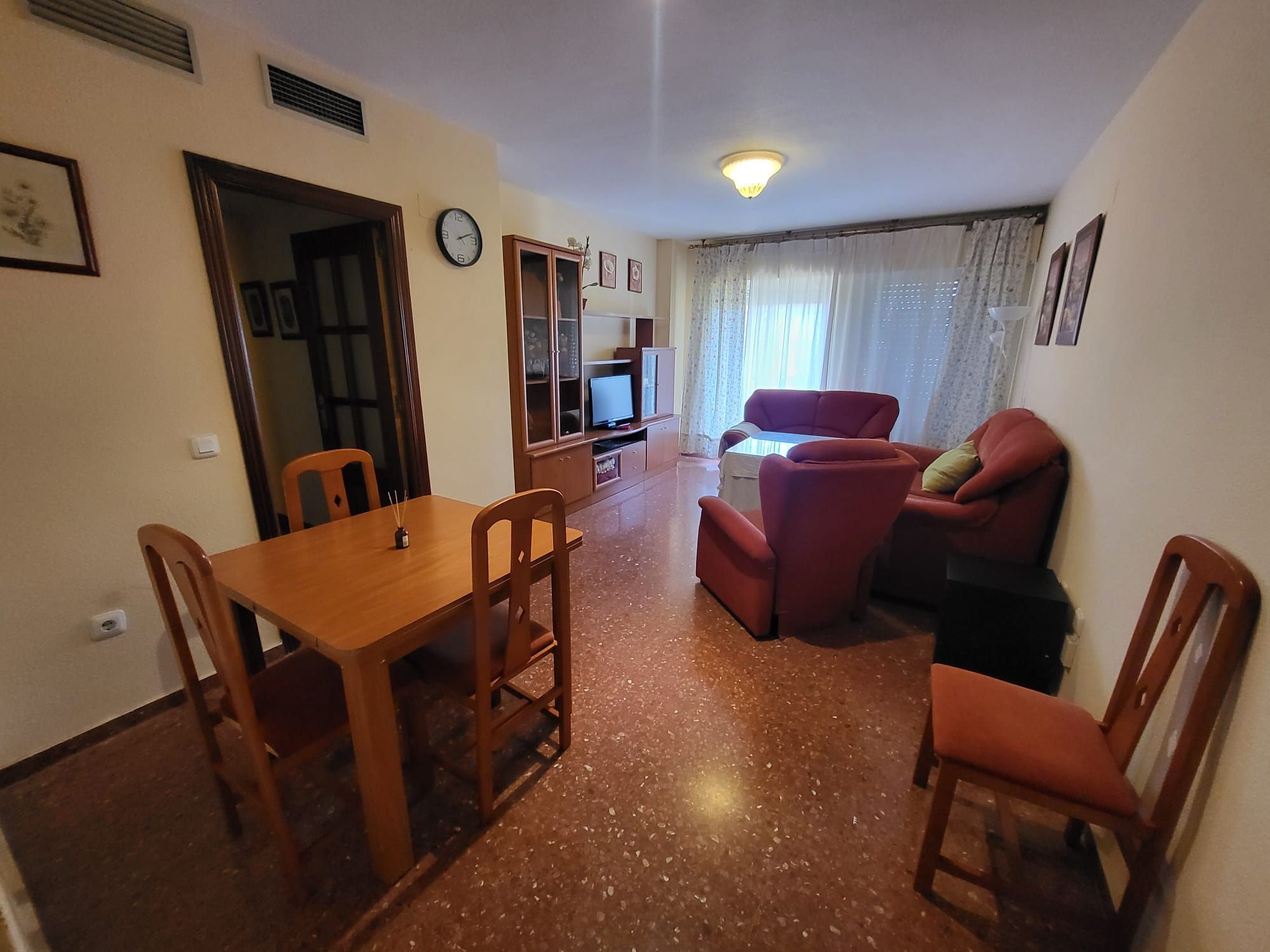 Sala d'estar de Pis de lloguer en Badajoz Capital amb Moblat, Forn i Rentadora