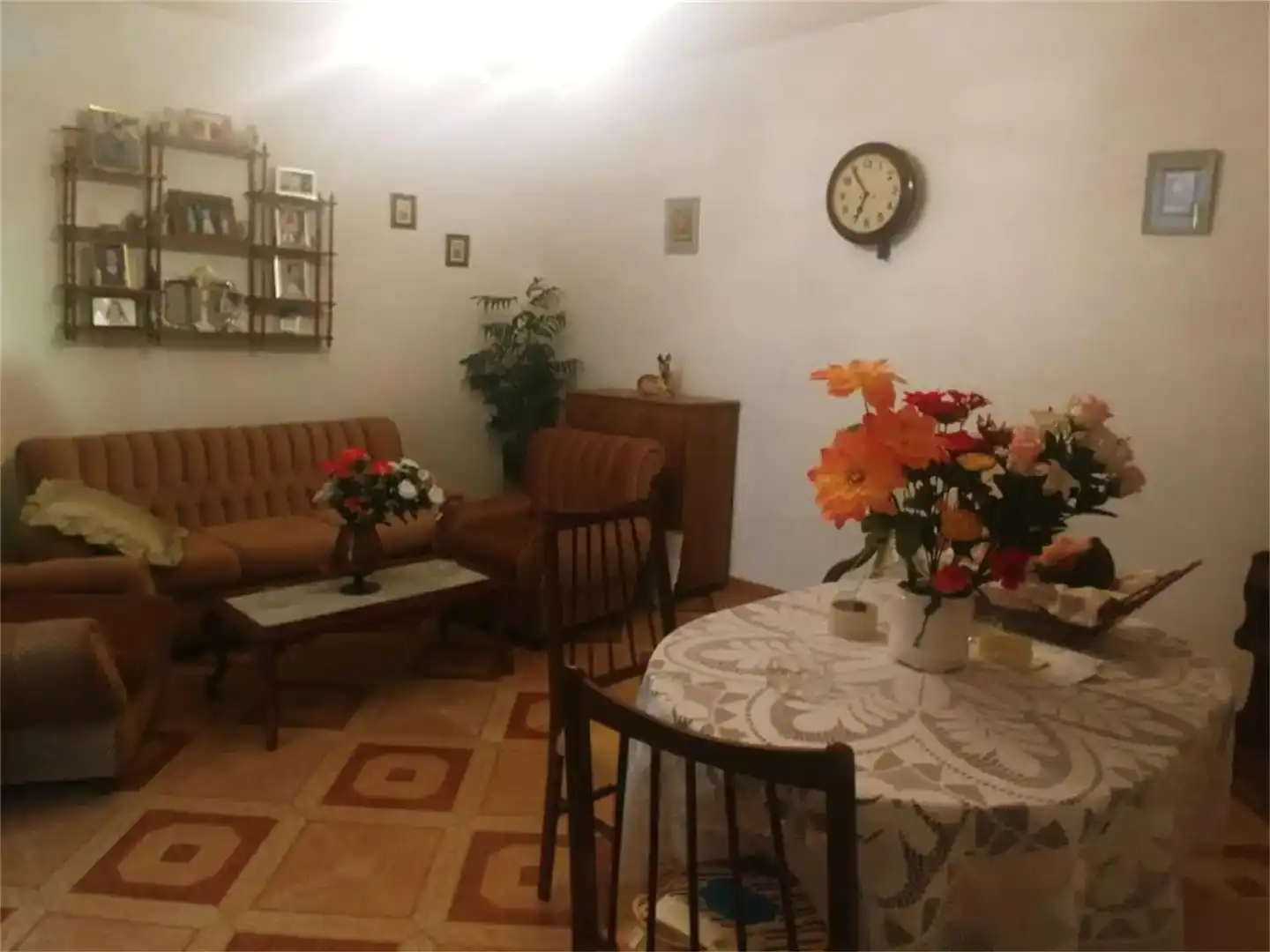 Sala d'estar de Casa adosada en venda en Rena