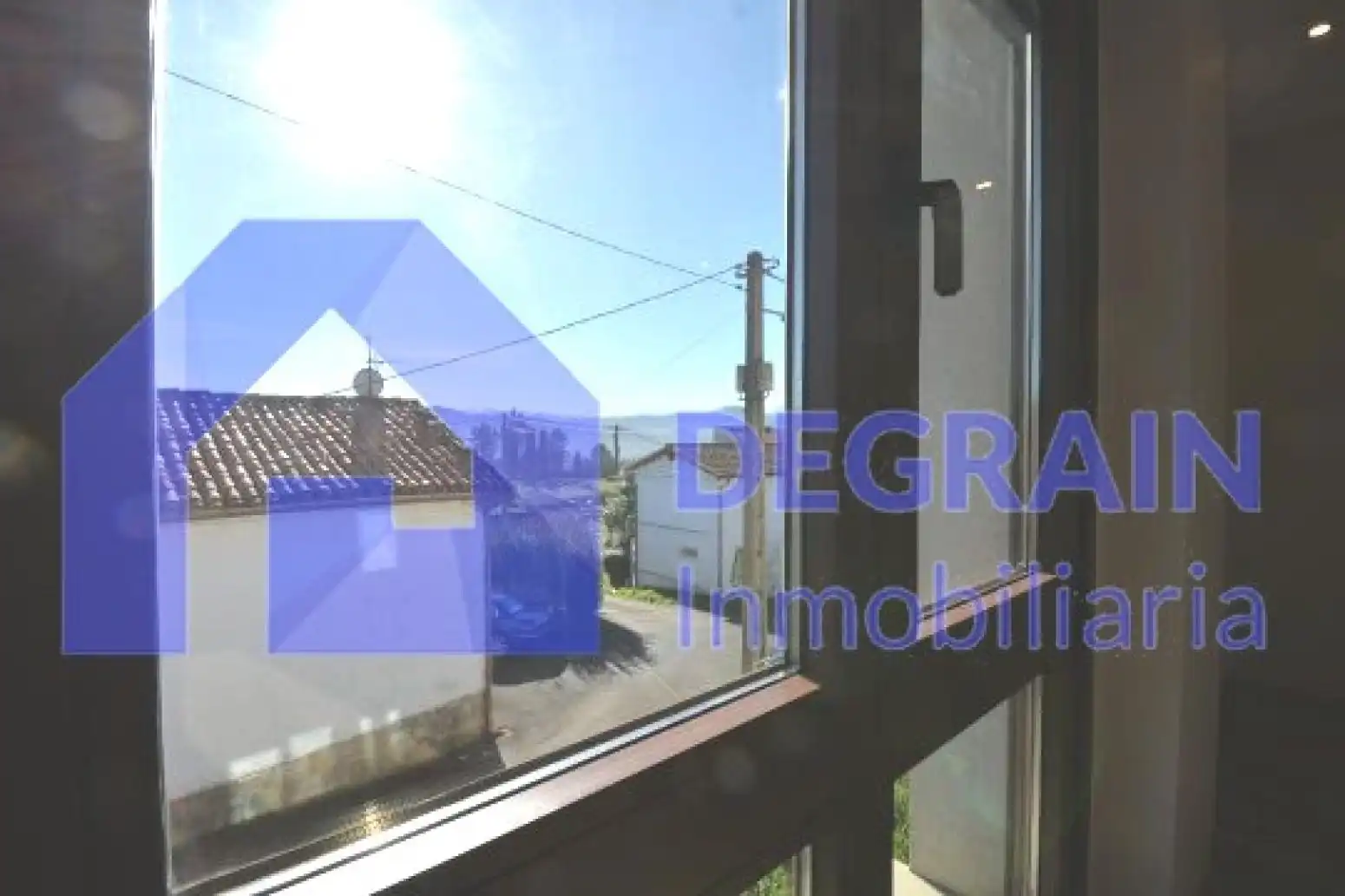 Vista exterior de Casa o xalet en venda en Oviedo  amb Terrassa