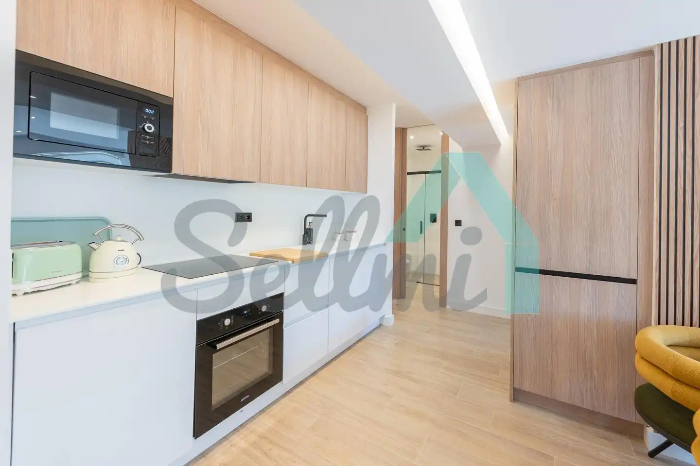 Flat for rent in Calle Real Oviedo, Masip