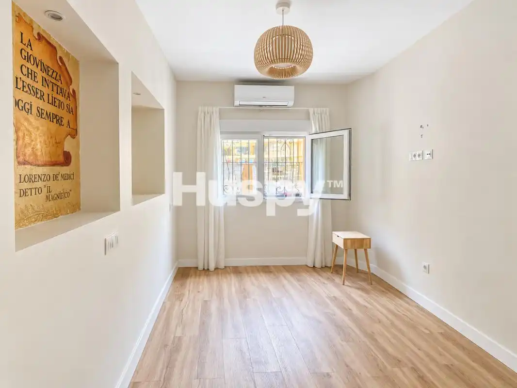 Schlafzimmer von Erdgeschoss zum Verkauf in Centro