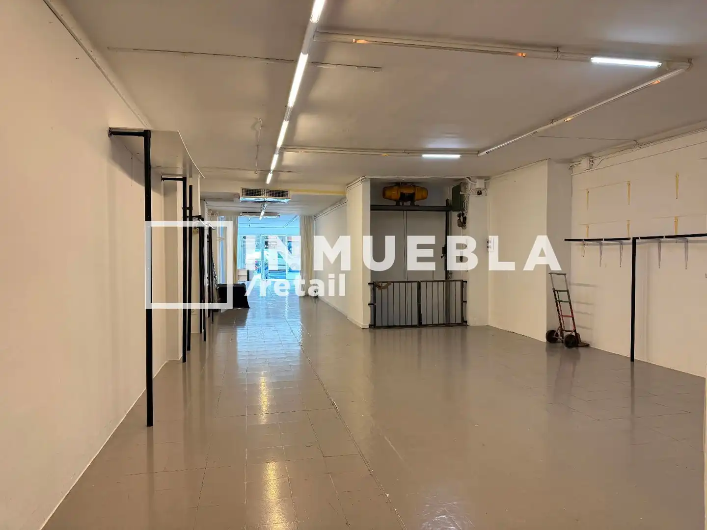 Local comercial de lloguer a Entença, imagen 3