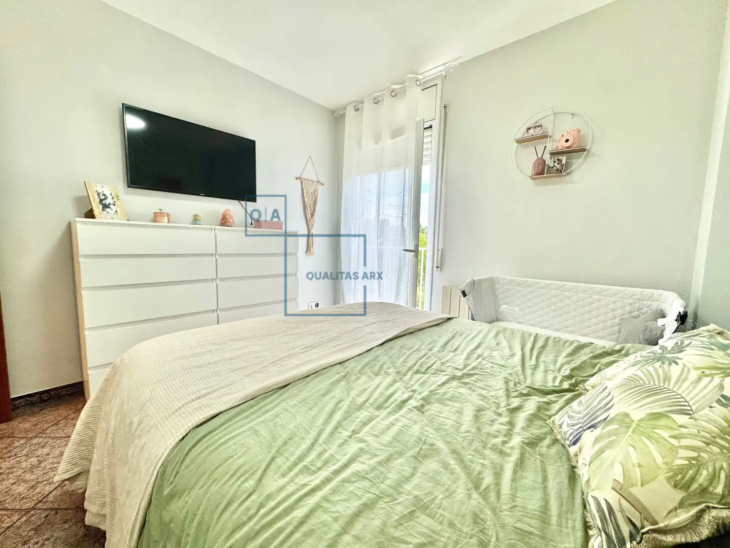 Habitación de Piso en venta en Terrassa con Aire acondicionado, Calefacción y Amueblado