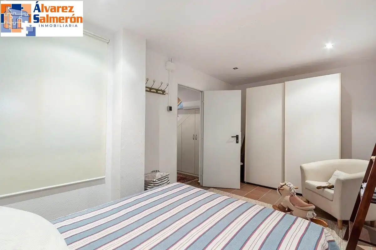 Bedroom of Houses for sale in Huétor Vega  with Air Conditioner, Heating and Terrace