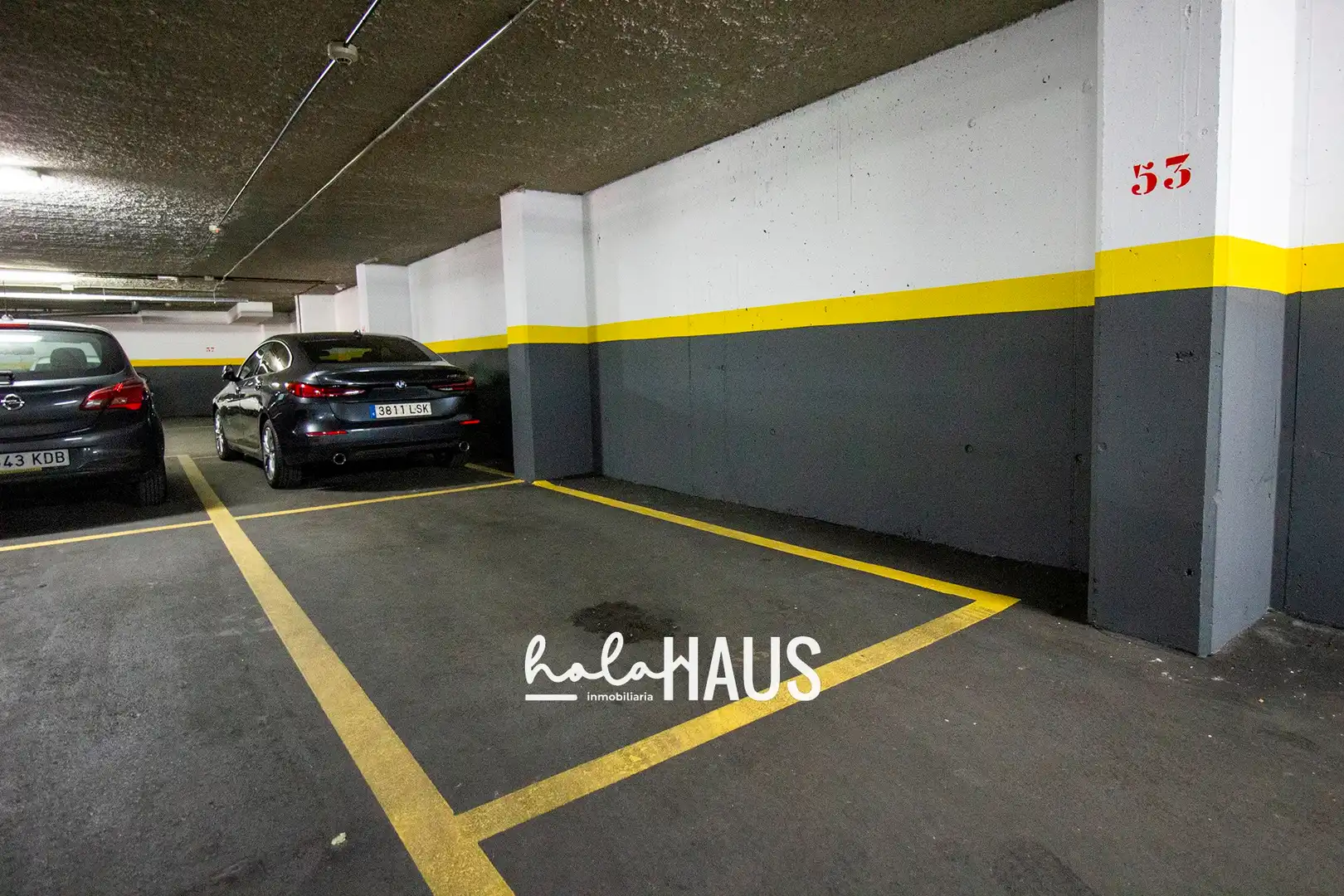 Parking of Flat for sale in Madrid  with Air Conditioner, Heating and Storage room