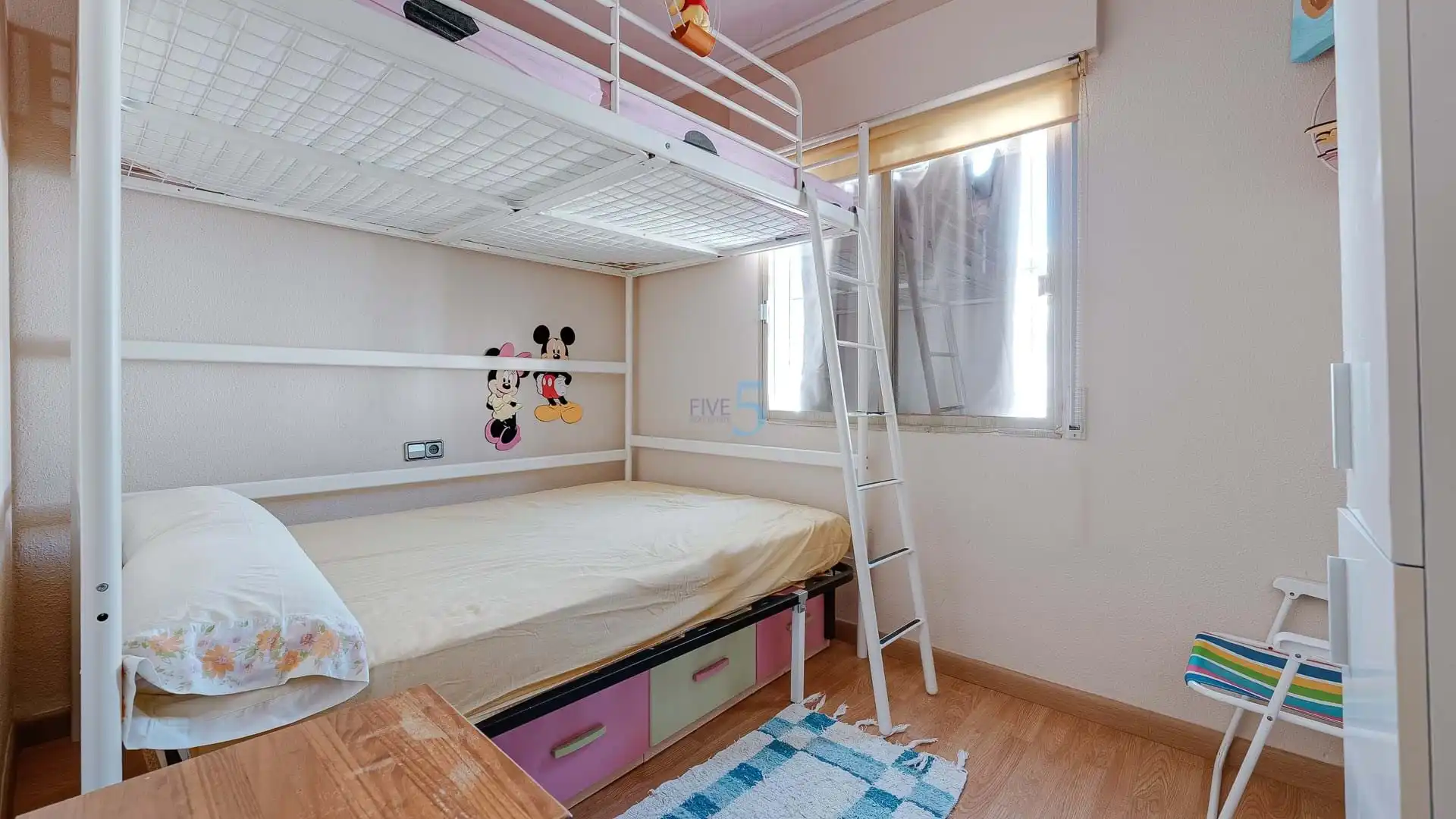 Dormitori de Casa adosada en venda en Los Alcázares amb Aire condicionat, Terrassa i Moblat