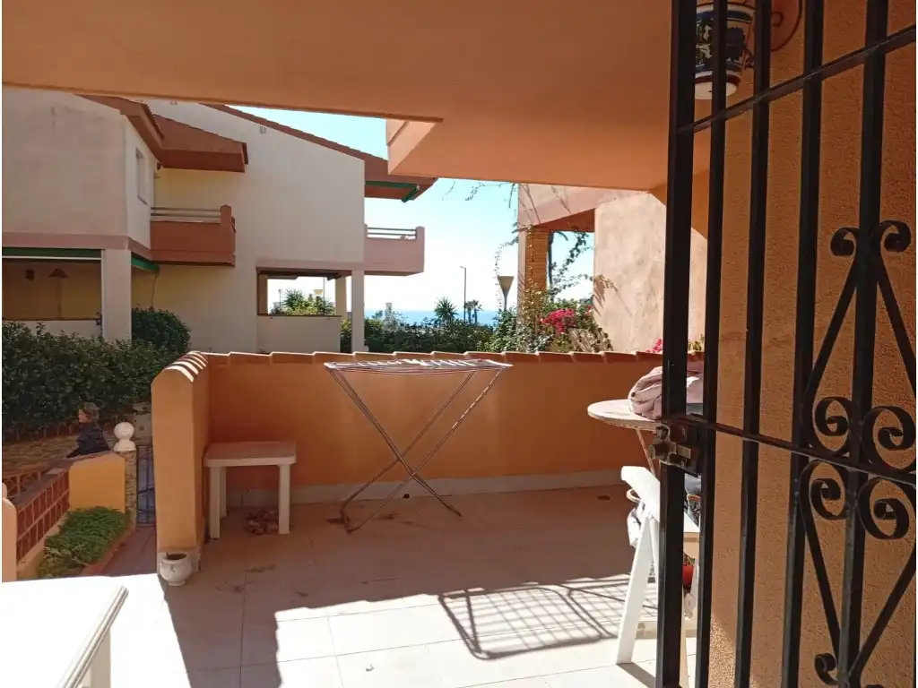 Jardí de Casa adosada en venda en Salobreña amb Piscina