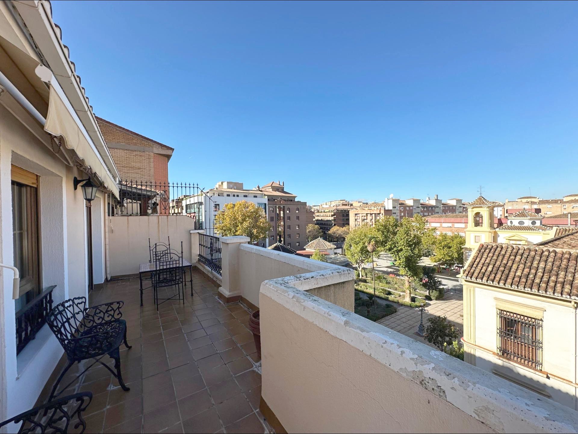 Terrace of Attic to rent in  Granada Capital  with Air Conditioner, Heating and Terrace