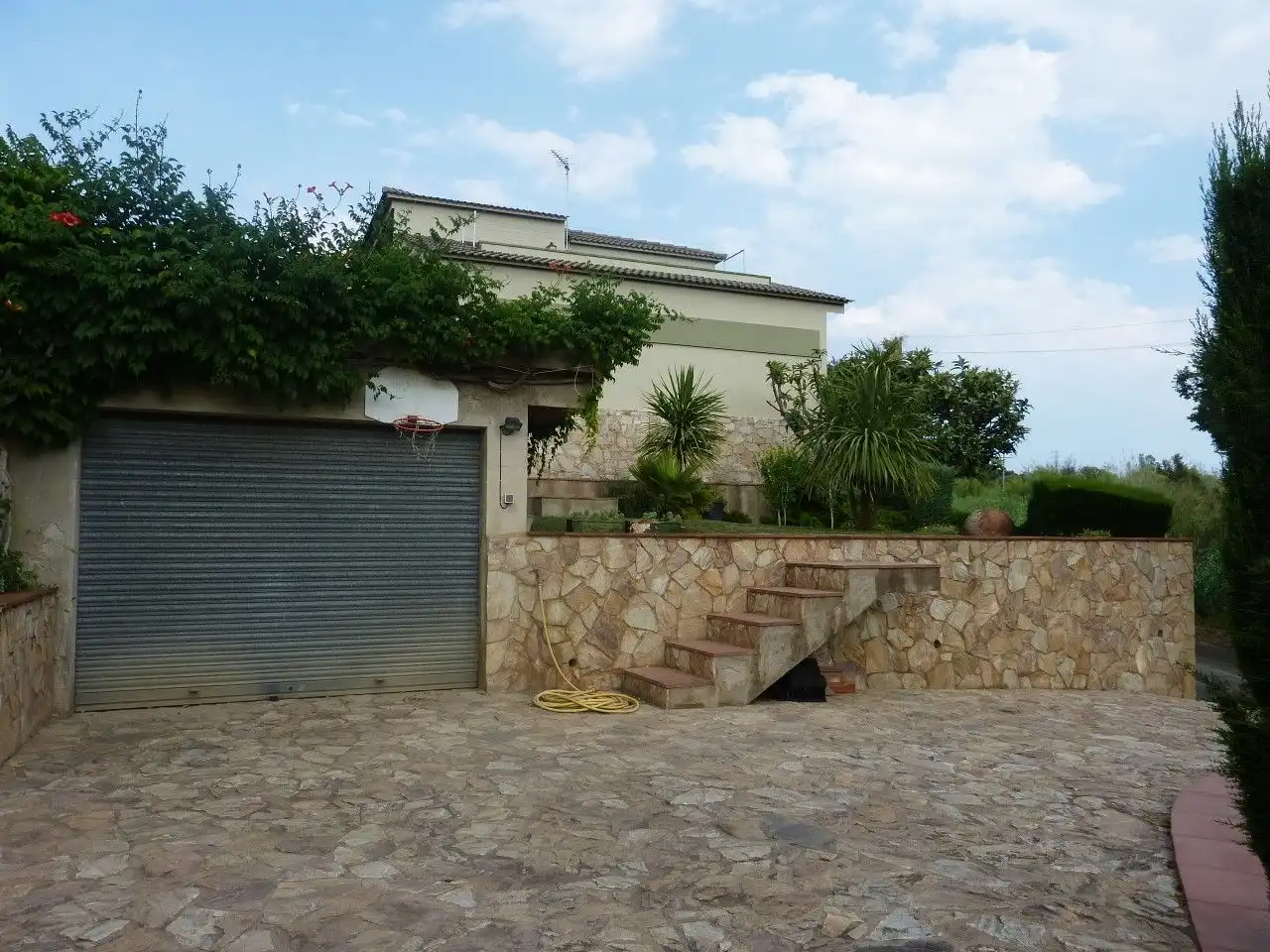 Vista exterior de Casa o chalet en venta en La Bisbal d'Empordà con Jardín privado, Terraza y Horno