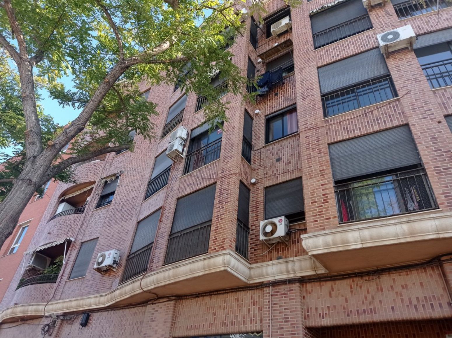 Exterior view of Flat to rent in  Valencia Capital  with Air Conditioner
