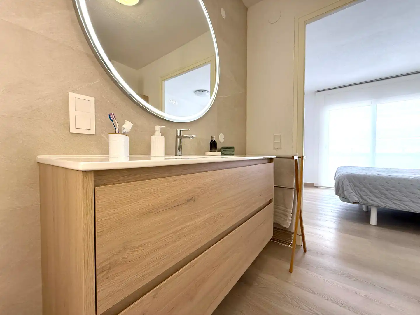 Badezimmer von Einfamilien-Reihenhaus zum Verkauf in Cambrils mit Klimaanlage, Heizung und Terrasse