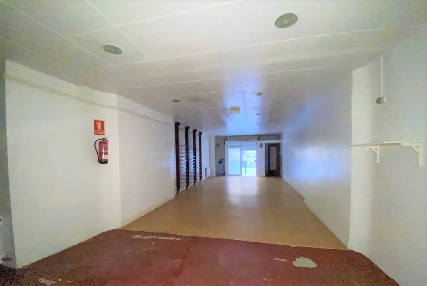 Local en venta en L'Hospitalet de Llobregat