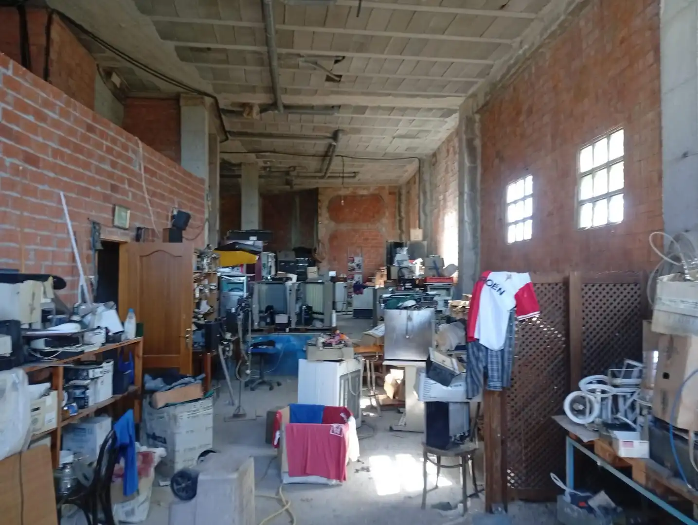 Commercial properties for sale in CINE (DO), 29, Vila de Cruces