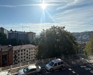 Vista exterior de Pis en venda en Pasaia amb Terrassa i Balcó