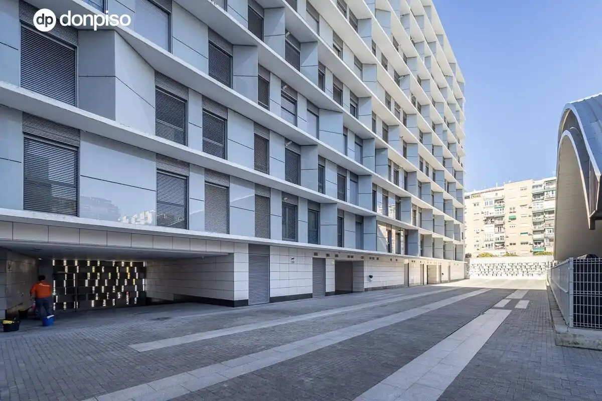 Exterior view of Flat for sale in Granada  with Air Conditioner and Heating