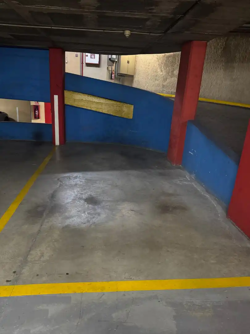 Garaje en venta en Badalona con Alarma