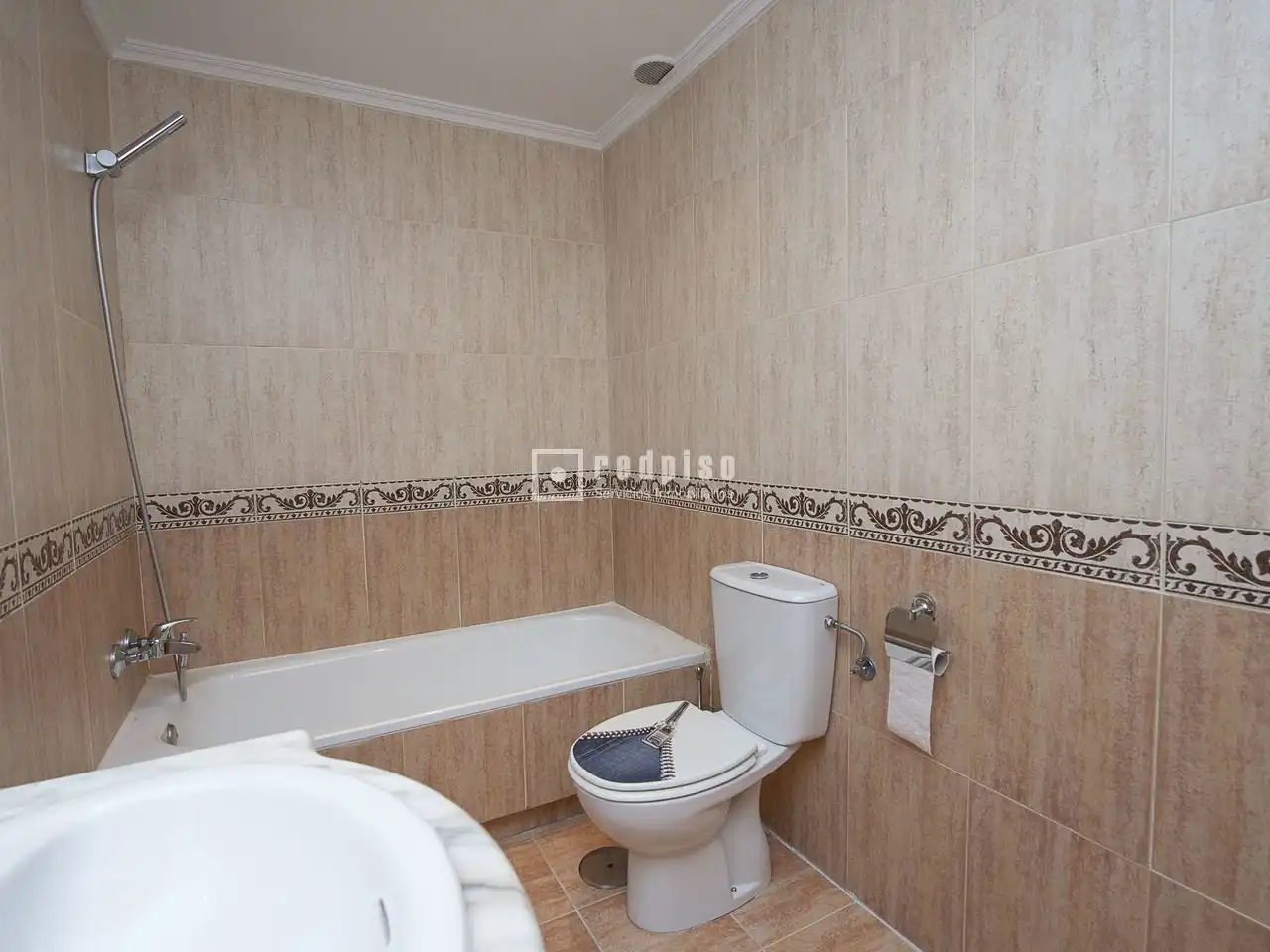 Bathroom of Flat for sale in Pinto  with Heating, Parquet flooring and Storage room