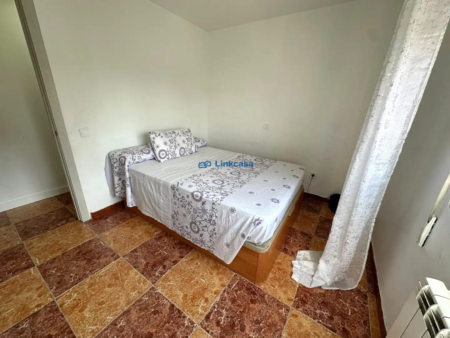 Bedroom of Flat for sale in Madrid  with Air Conditioner and Heating