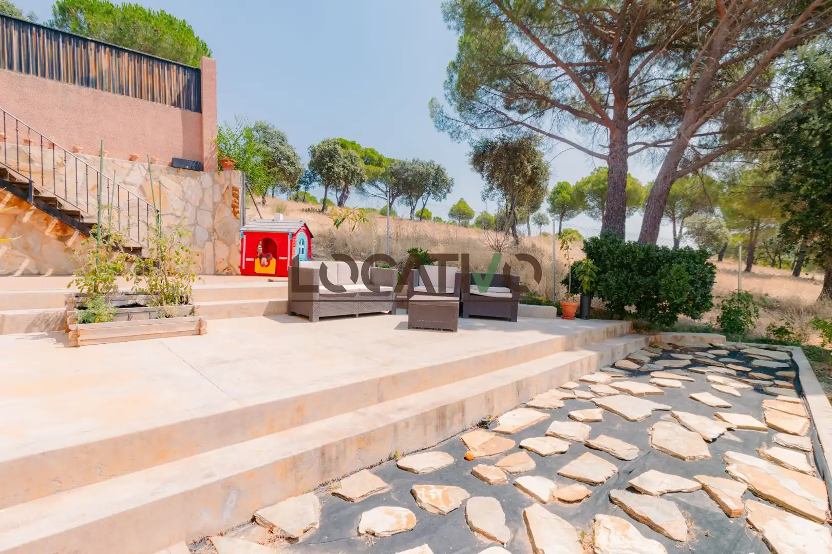 Jardí de Casa o xalet en venda en Navas del Rey amb Aire condicionat, Calefacció i Jardí privat