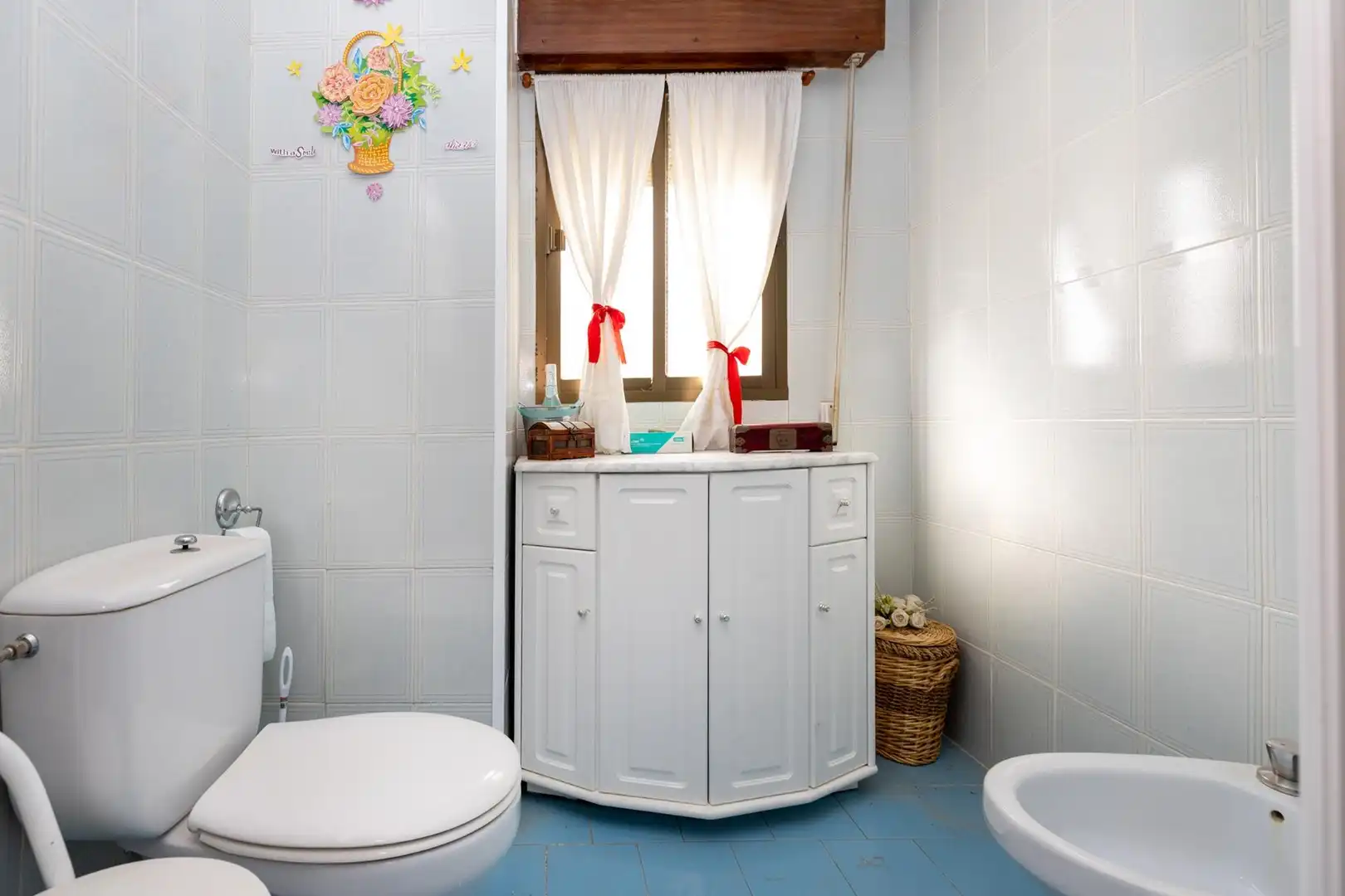 Bathroom of Houses for sale in Dúdar