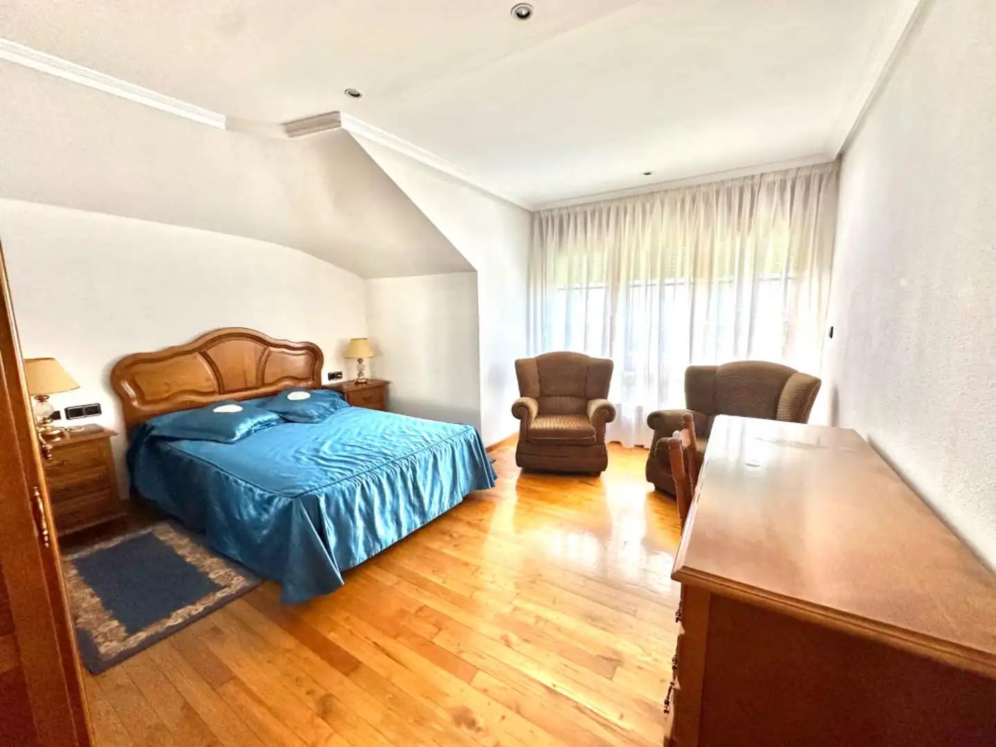 Dormitori de Casa o xalet en venda en Valdés - Luarca amb Calefacció, Jardí privat i Terrassa