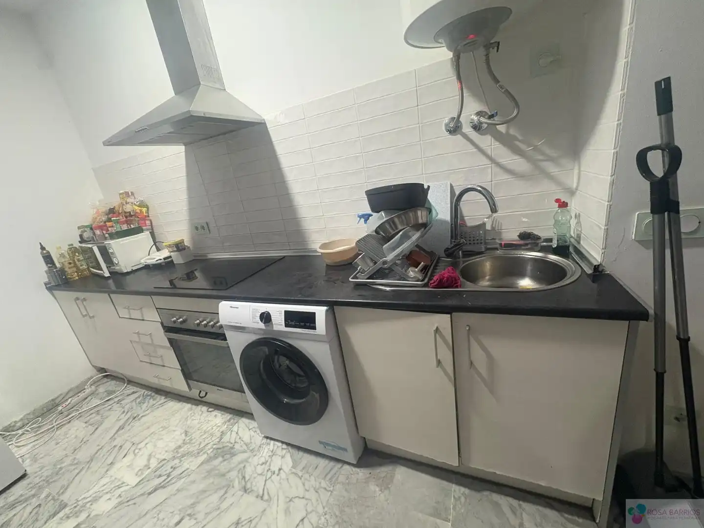 Kitchen of Flat for sale in Estepona  with Air Conditioner, Terrace and Community pool