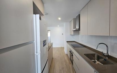 Kitchen of Flat to rent in  Madrid Capital  with Air Conditioner, Heating and Storage room