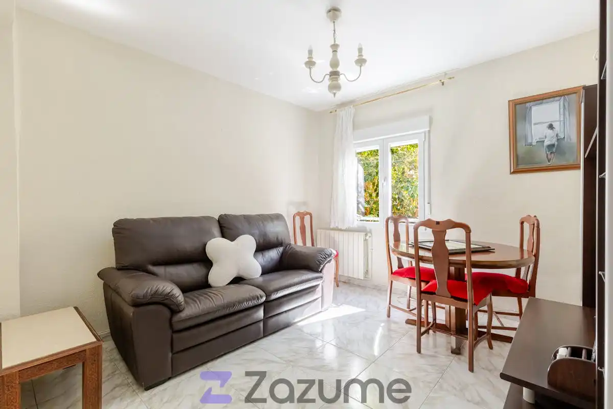 Living room of Flat for rent in Madrid  with Heating, Furnished and Washing machine