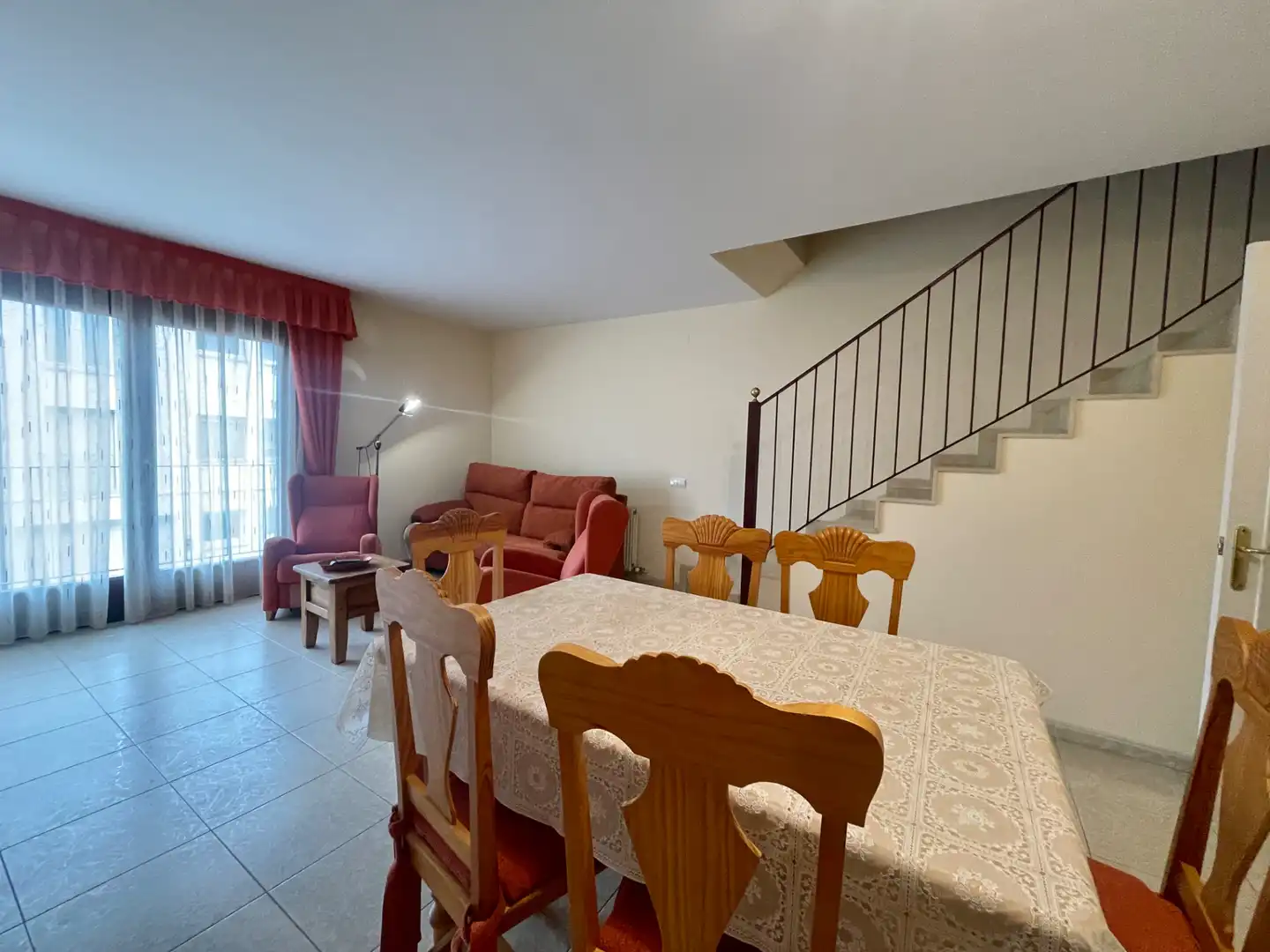 Casa adosada en venta en Sant Joan de les Abadesses con Calefacción, Jardín privado y Trastero