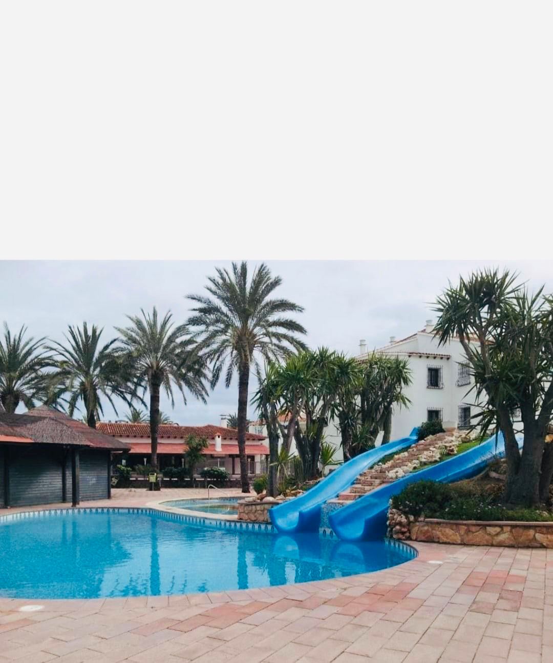 Piscina de Apartament de lloguer en Dénia amb Aire condicionat, Calefacció i Jardí privat