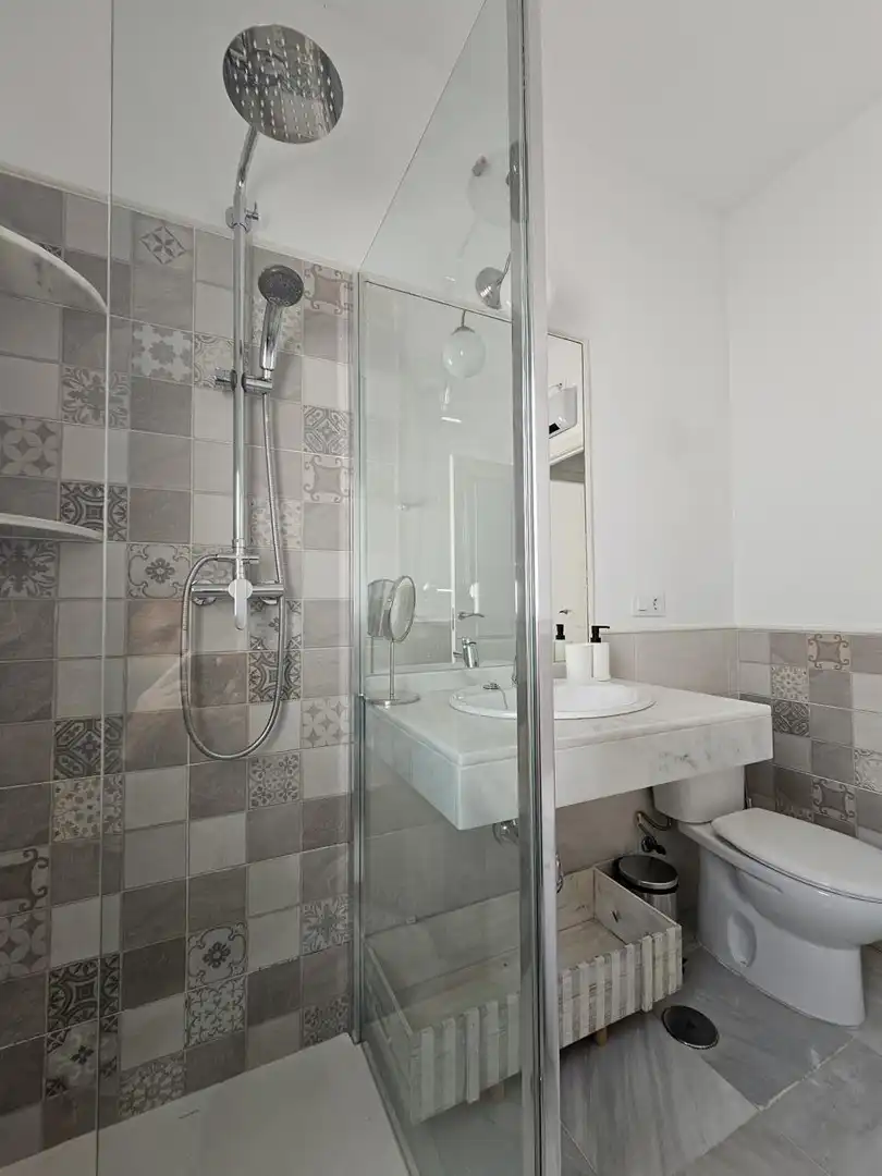 Bany de Apartament de lloguer en Jerez de la Frontera amb Aire condicionat i Moblat