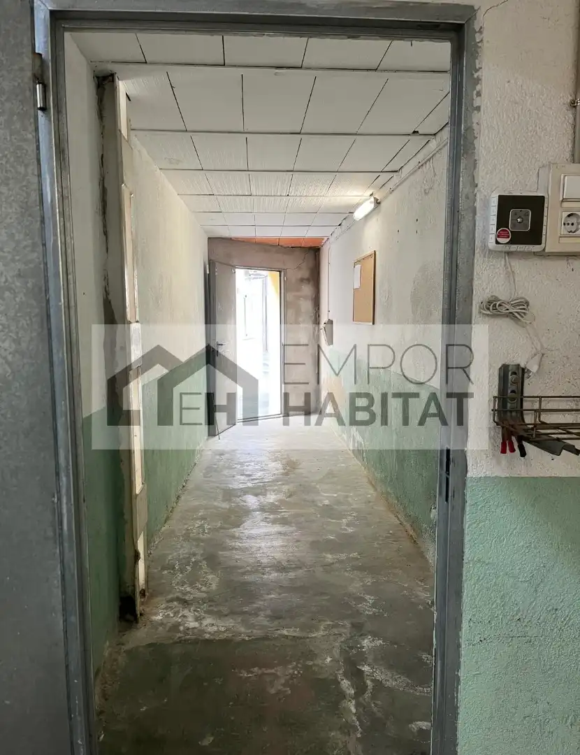 Nau industrial en venda en Llançà