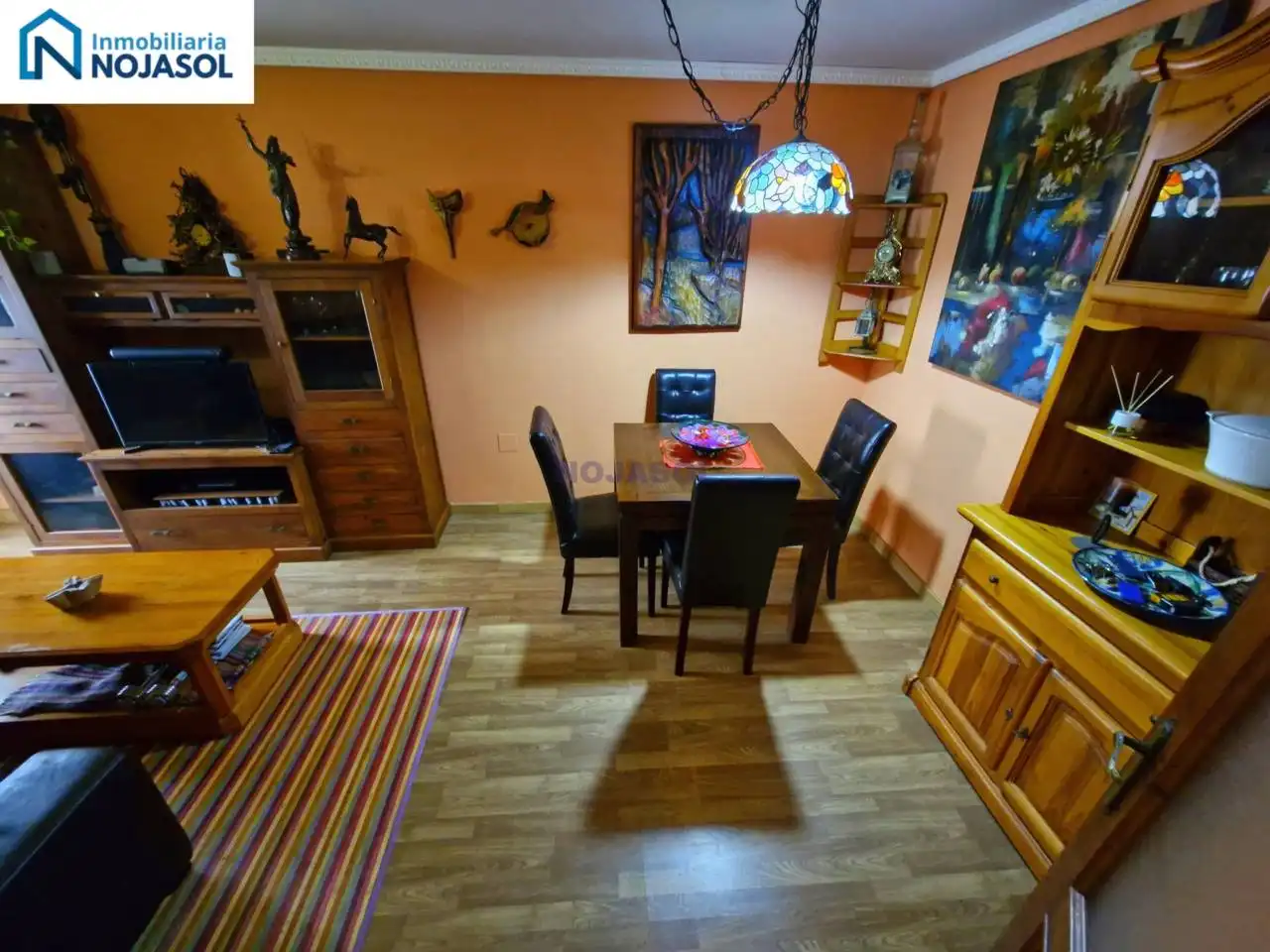 Menjador de Apartament en venda en Noja amb Calefacció, Terrassa i Moblat